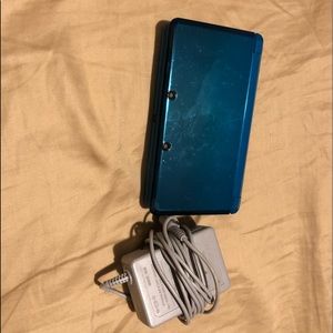Blue Nintendo 3DS